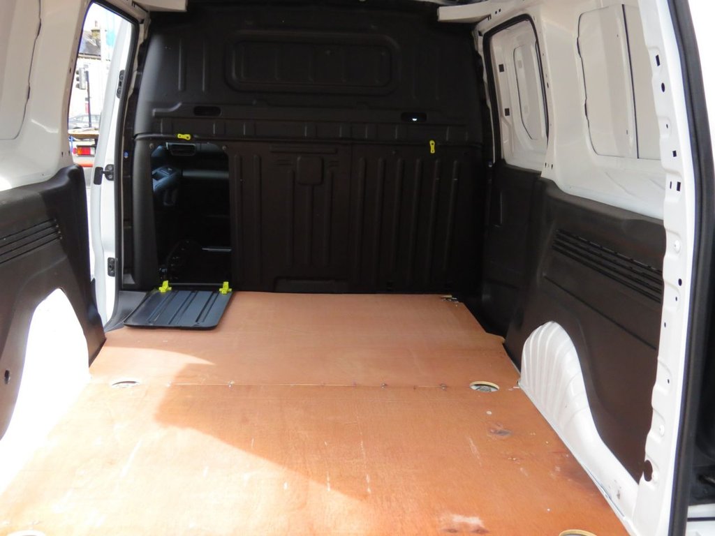 Used Vauxhall Combo 2021 for sale - 76820450: Photo 2