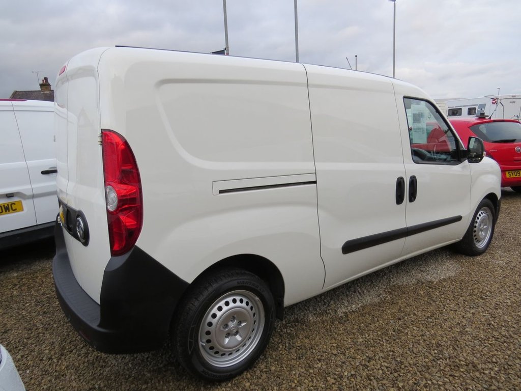 Used Vauxhall Combo 2018 for sale - 76820626: Photo 10
