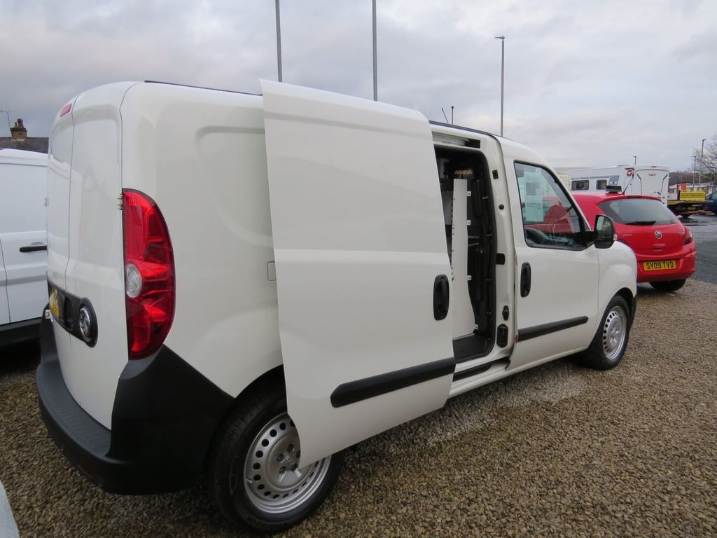 Used Vauxhall Combo 2018 for sale - 76820626: Photo 12