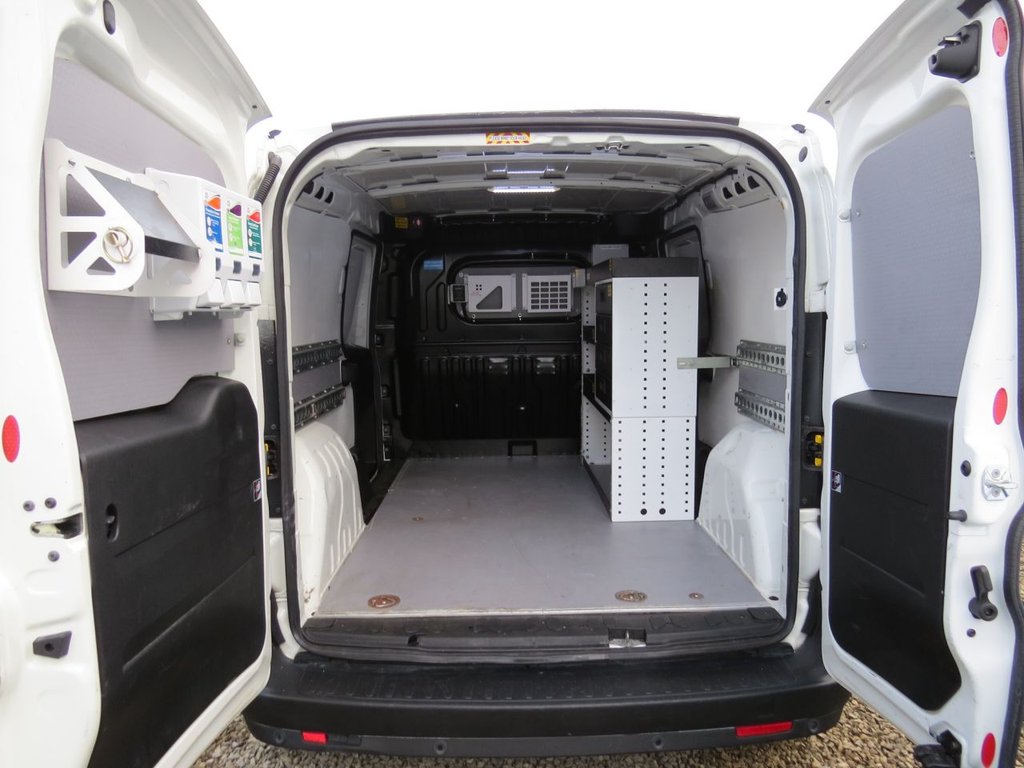 Used Vauxhall Combo 2018 for sale - 76820626: Photo 18