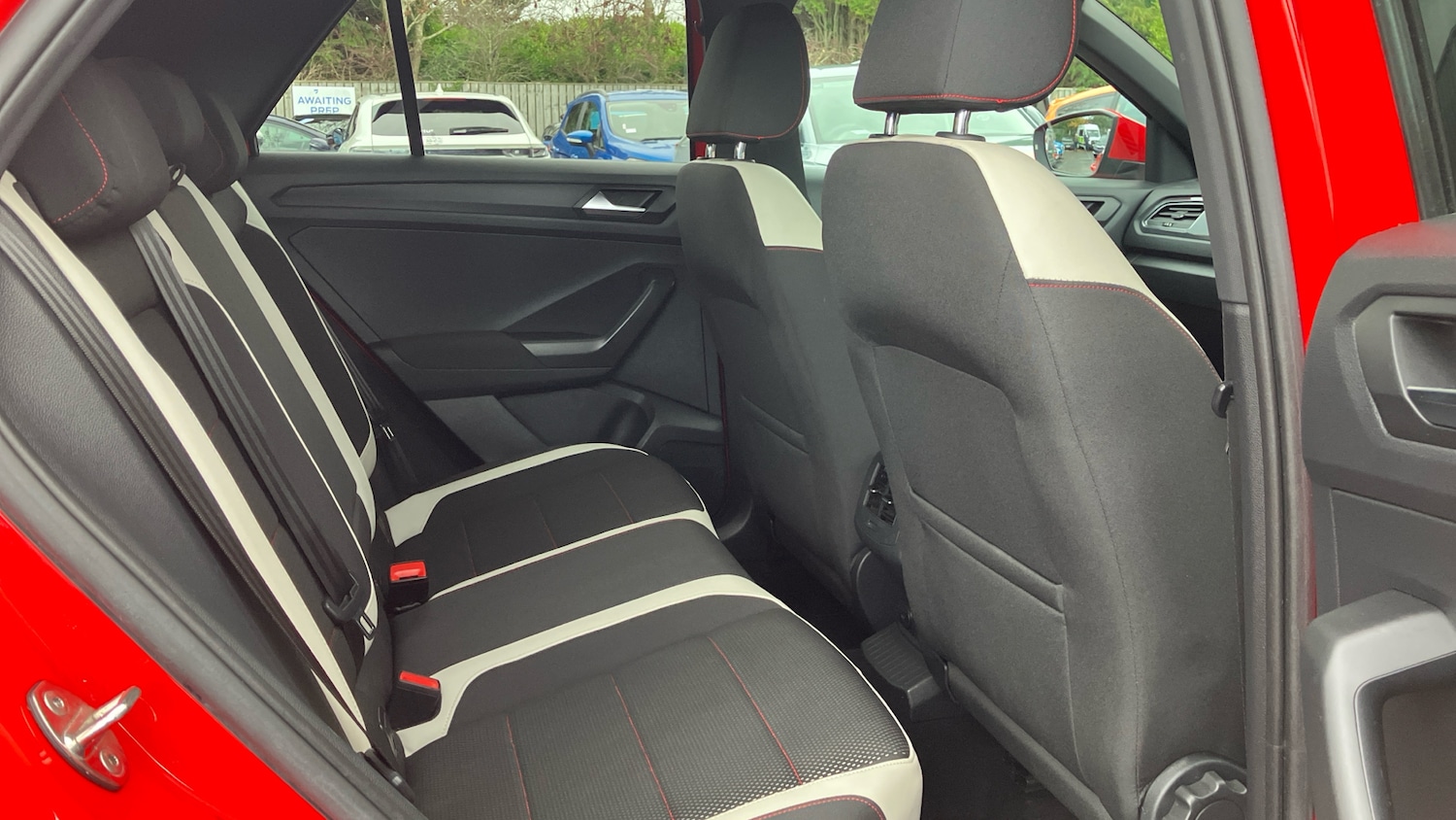 Used Volkswagen T-Roc 2019 for sale - 76693207: Photo 16