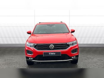 Used Volkswagen T-Roc 2019 for sale - 76693207: Photo