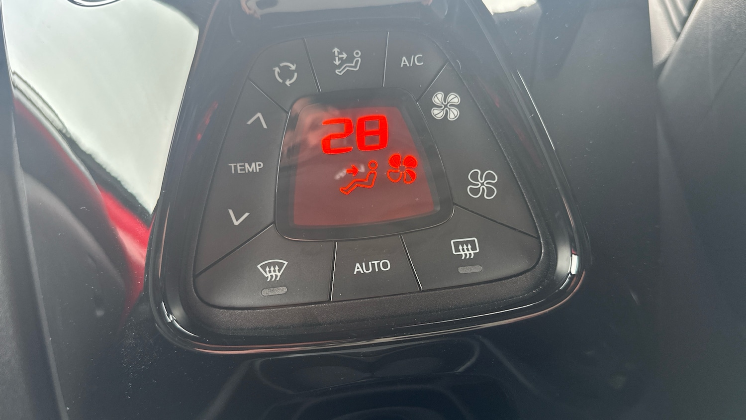 Used Toyota AYGO 2021 for sale - 76355417: Photo 24