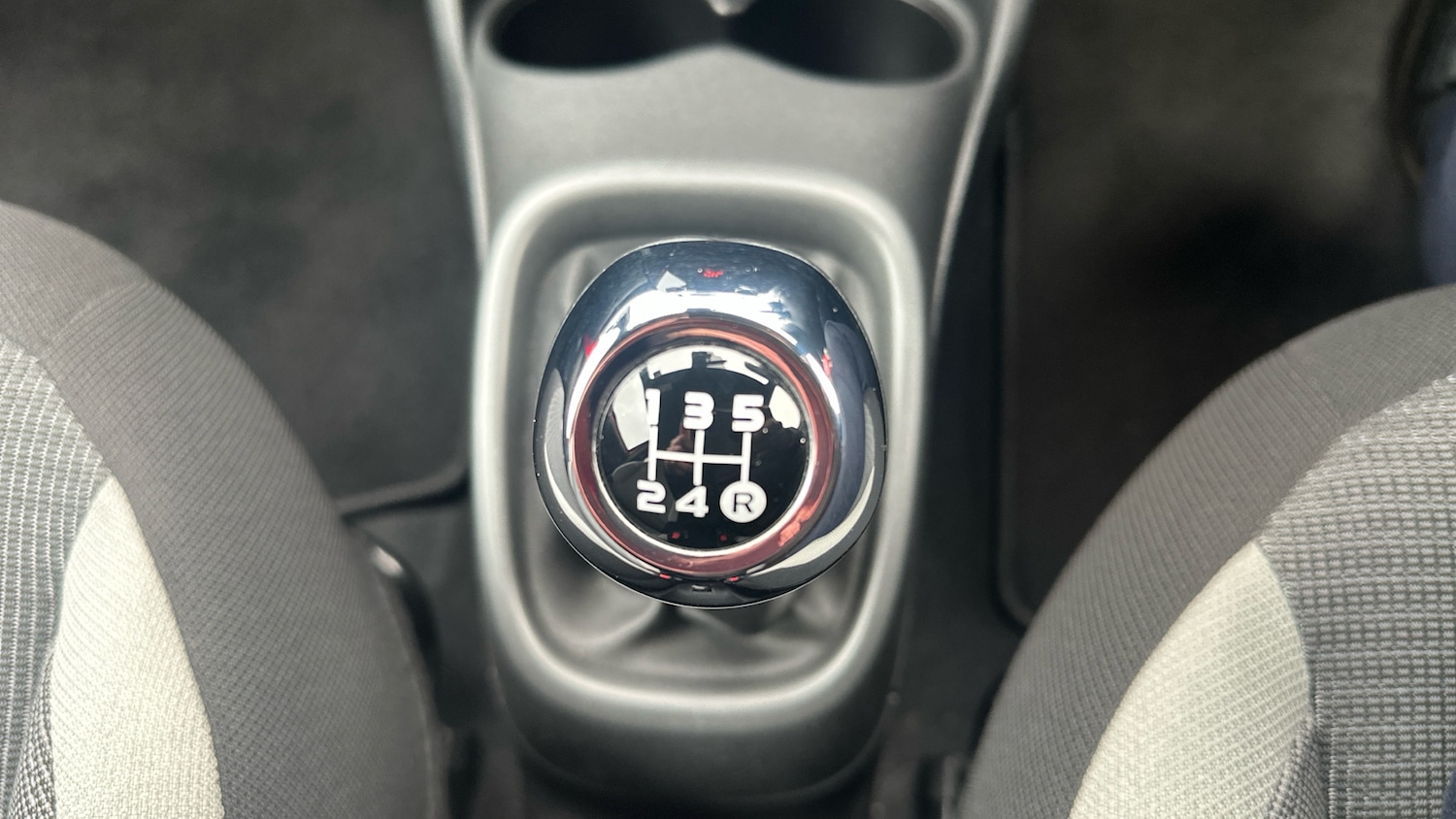 Used Toyota AYGO 2021 for sale - 76355417: Photo 26