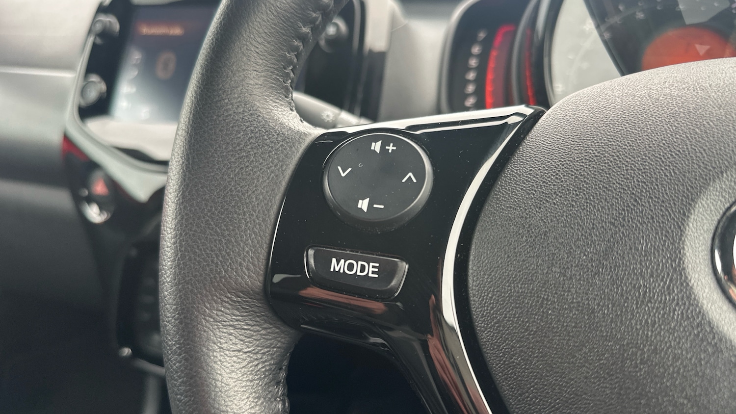 Used Toyota AYGO 2021 for sale - 76355417: Photo 27