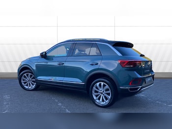 Used Volkswagen T-Roc 2022 for sale - 76263199: Photo 2