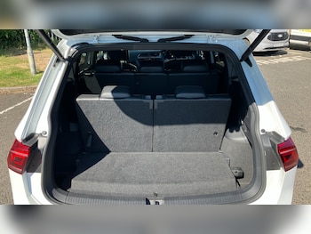 Used Volkswagen Tiguan Allspace 2023 for sale - 79173825: Photo