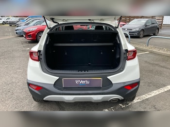 Used Kia Stonic 2019 for sale - 76532088: Photo