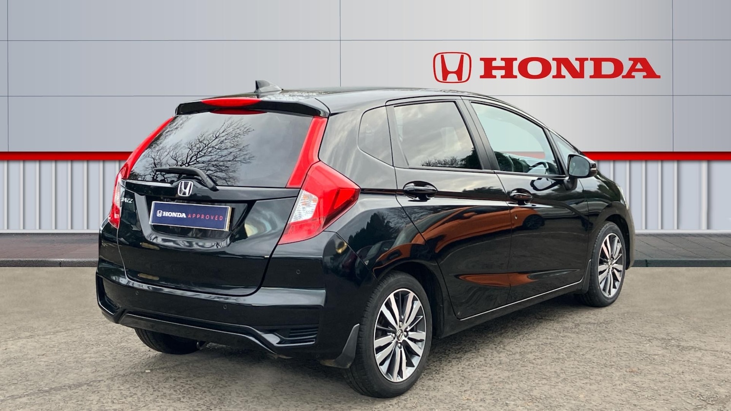Used Honda Jazz 2019 for sale - 76910931: Photo 12