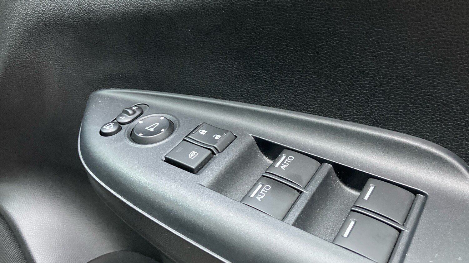 Used Honda Jazz 2019 for sale - 76910931: Photo 16