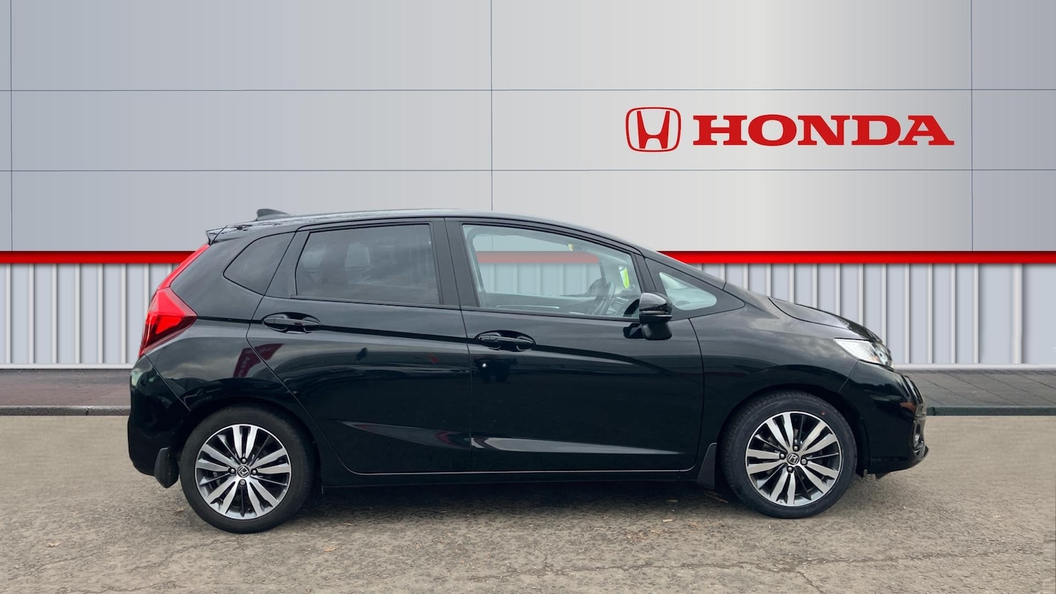 Used Honda Jazz 2019 for sale - 76910931: Photo 5