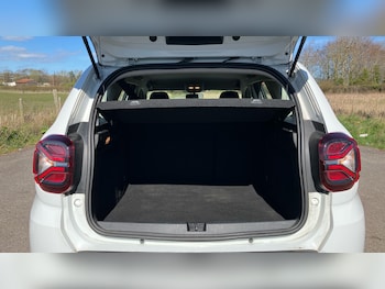 Used Dacia Duster 2023 for sale - 78041755: Photo