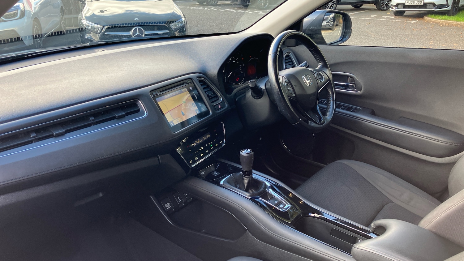 Used Honda HR-V 2019 for sale - 75821489: Photo 2