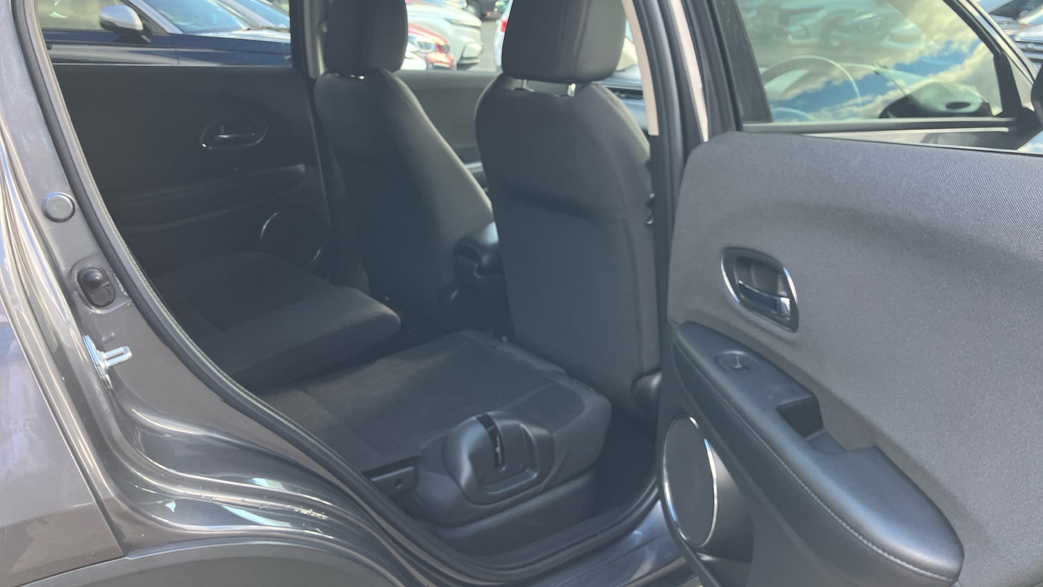 Used Honda HR-V 2019 for sale - 75821489: Photo 24