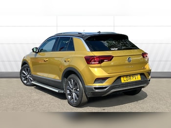 Used Volkswagen T-Roc 2018 for sale - 78835420: Photo