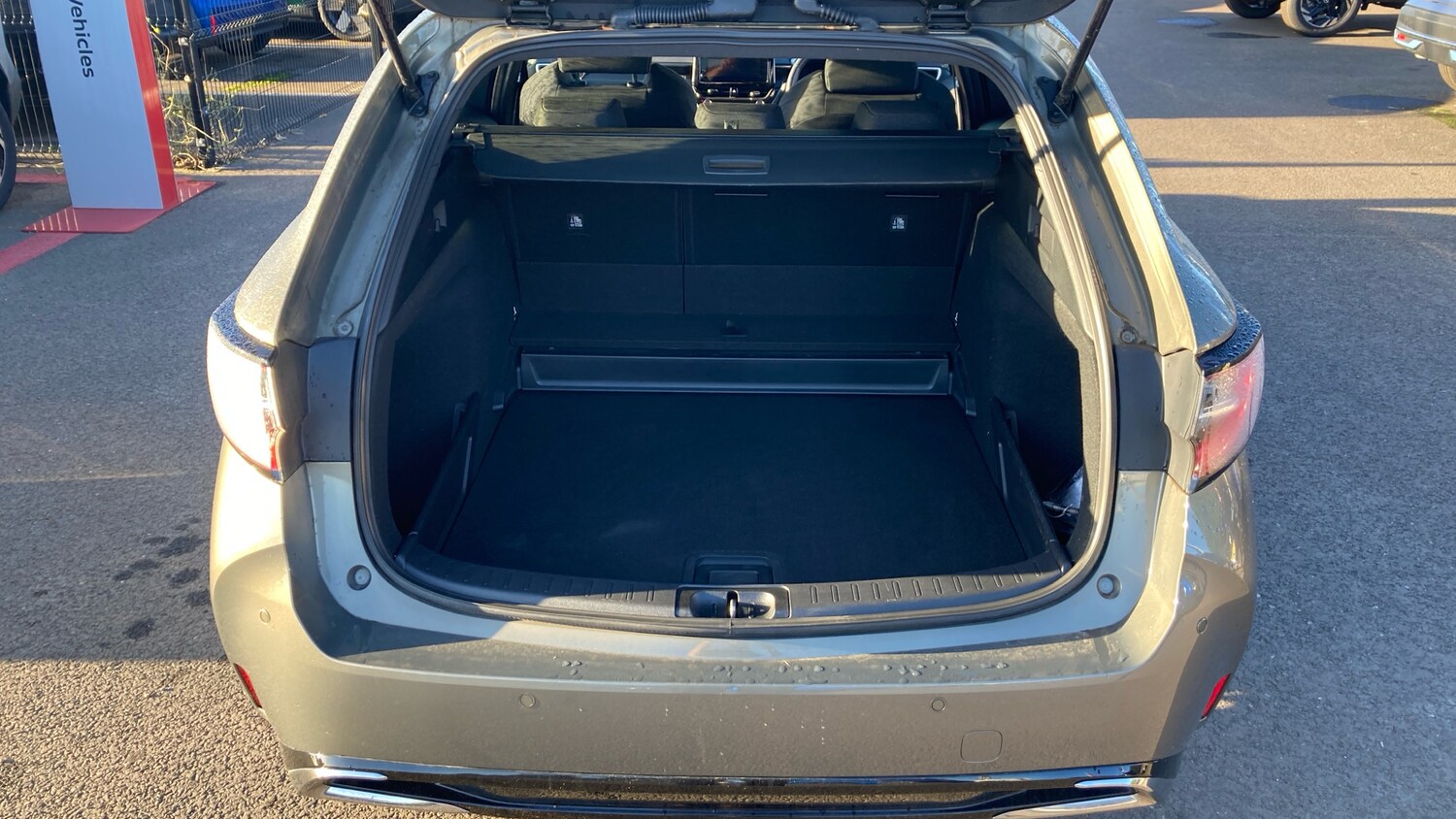 Used Suzuki Swace 2023 for sale - 76882353: Photo 4