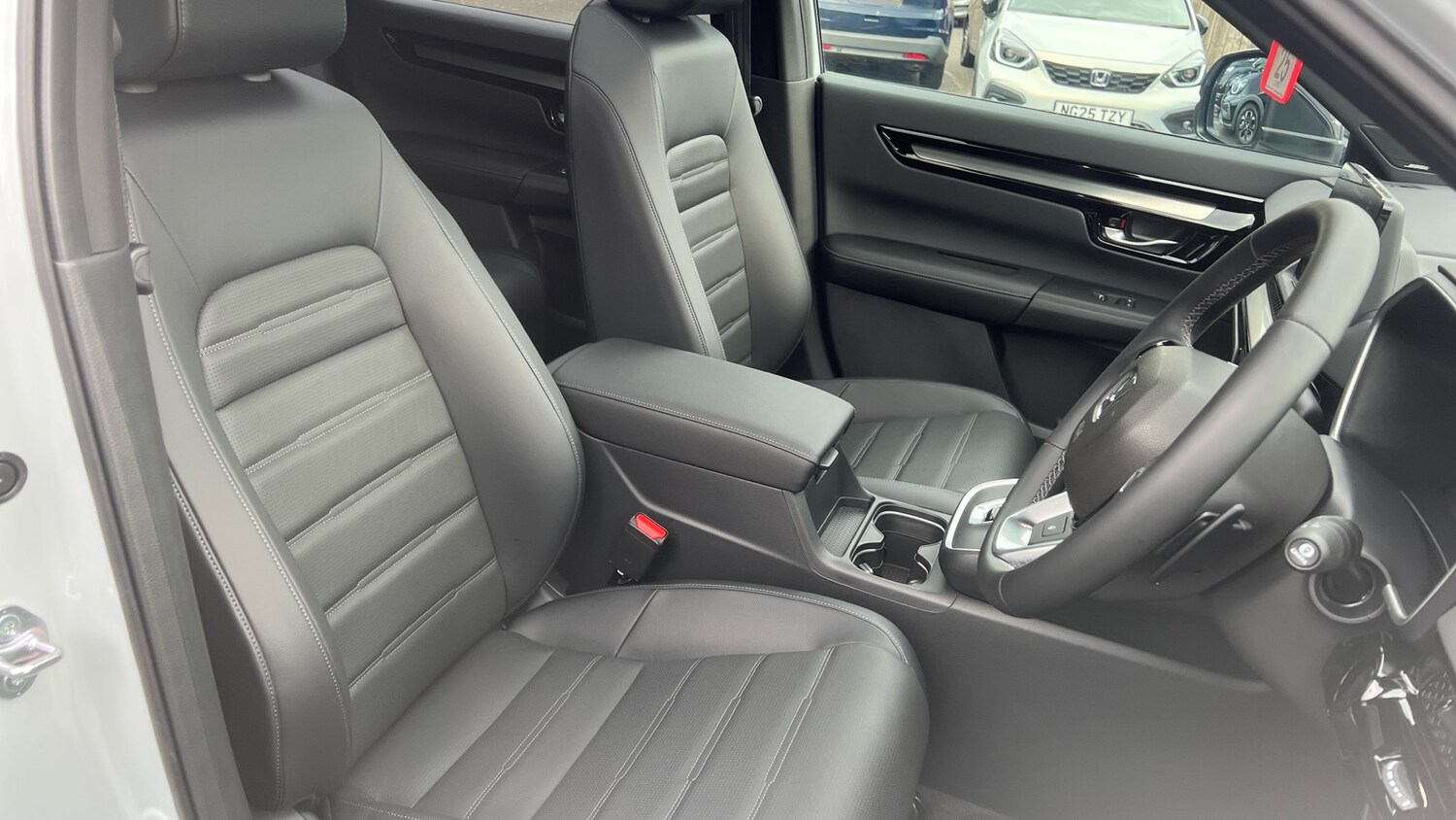 Used Honda CR-V 2025 for sale - 76131211: Photo 36