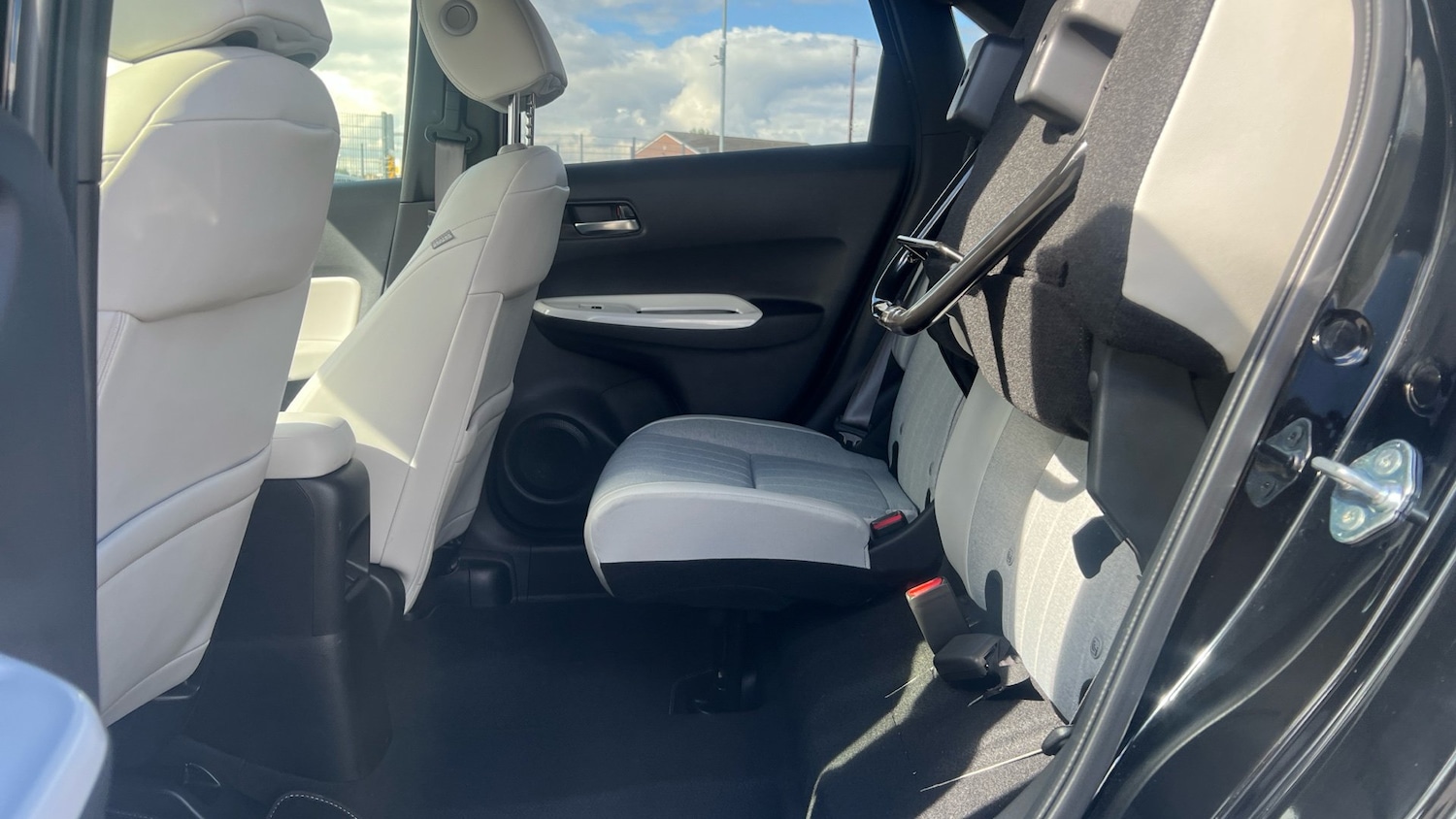 Vehicle 28