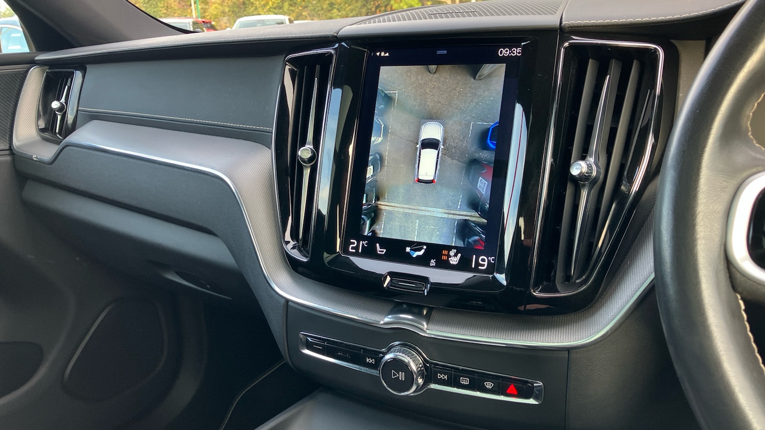 Used Volvo XC60 2020 for sale - 76845748: Photo 12