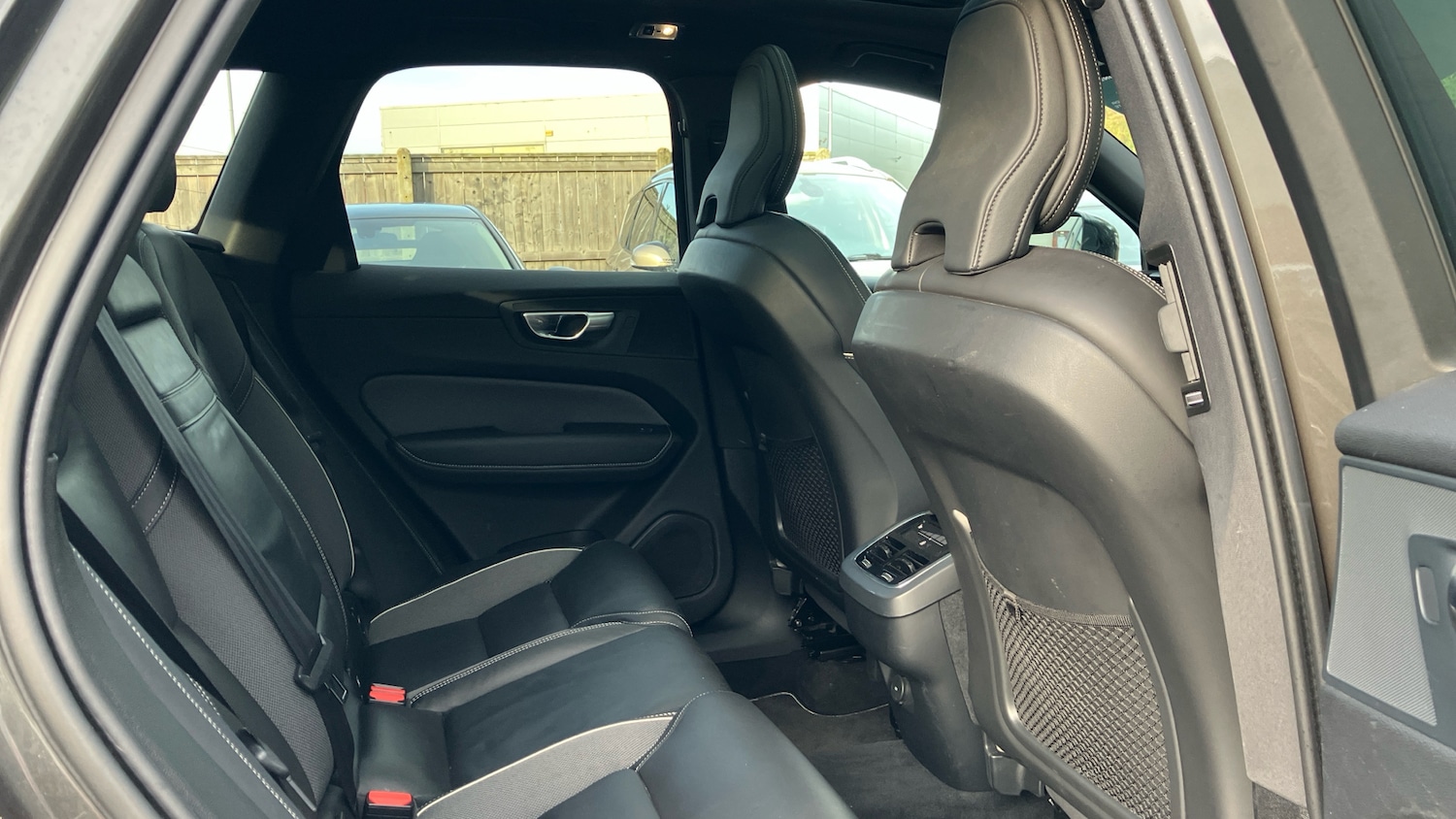 Used Volvo XC60 2020 for sale - 76845748: Photo 16