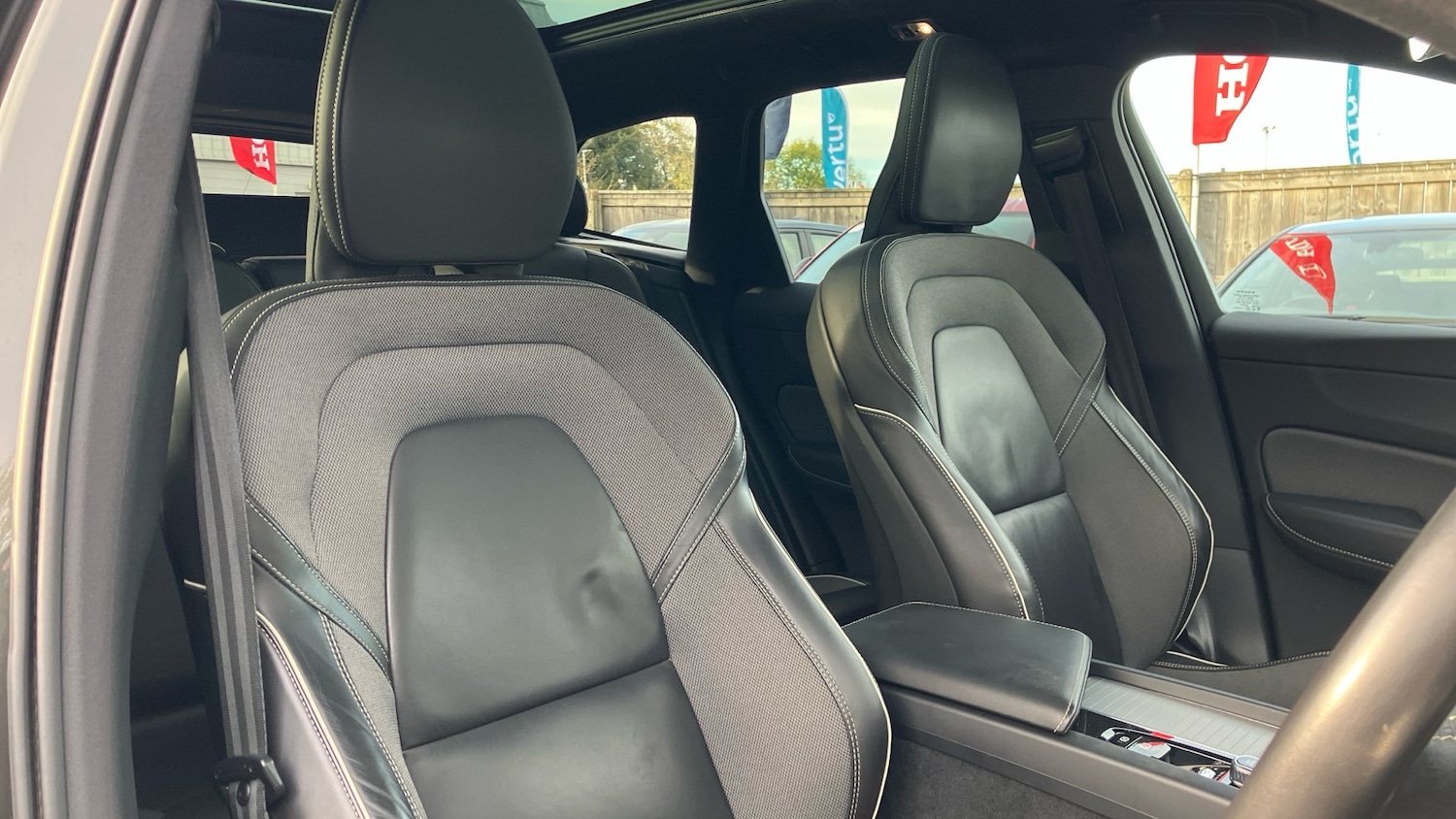 Used Volvo XC60 2020 for sale - 76845748: Photo 38