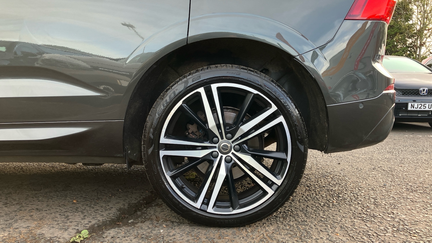 Used Volvo XC60 2020 for sale - 76845748: Photo 7