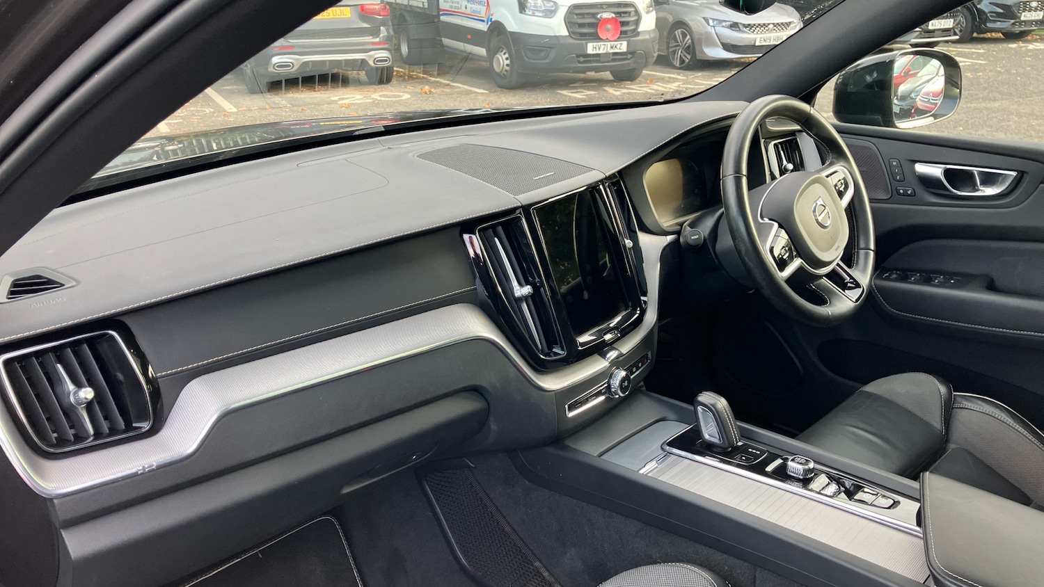 Used Volvo XC60 2020 for sale - 76845748: Photo 9