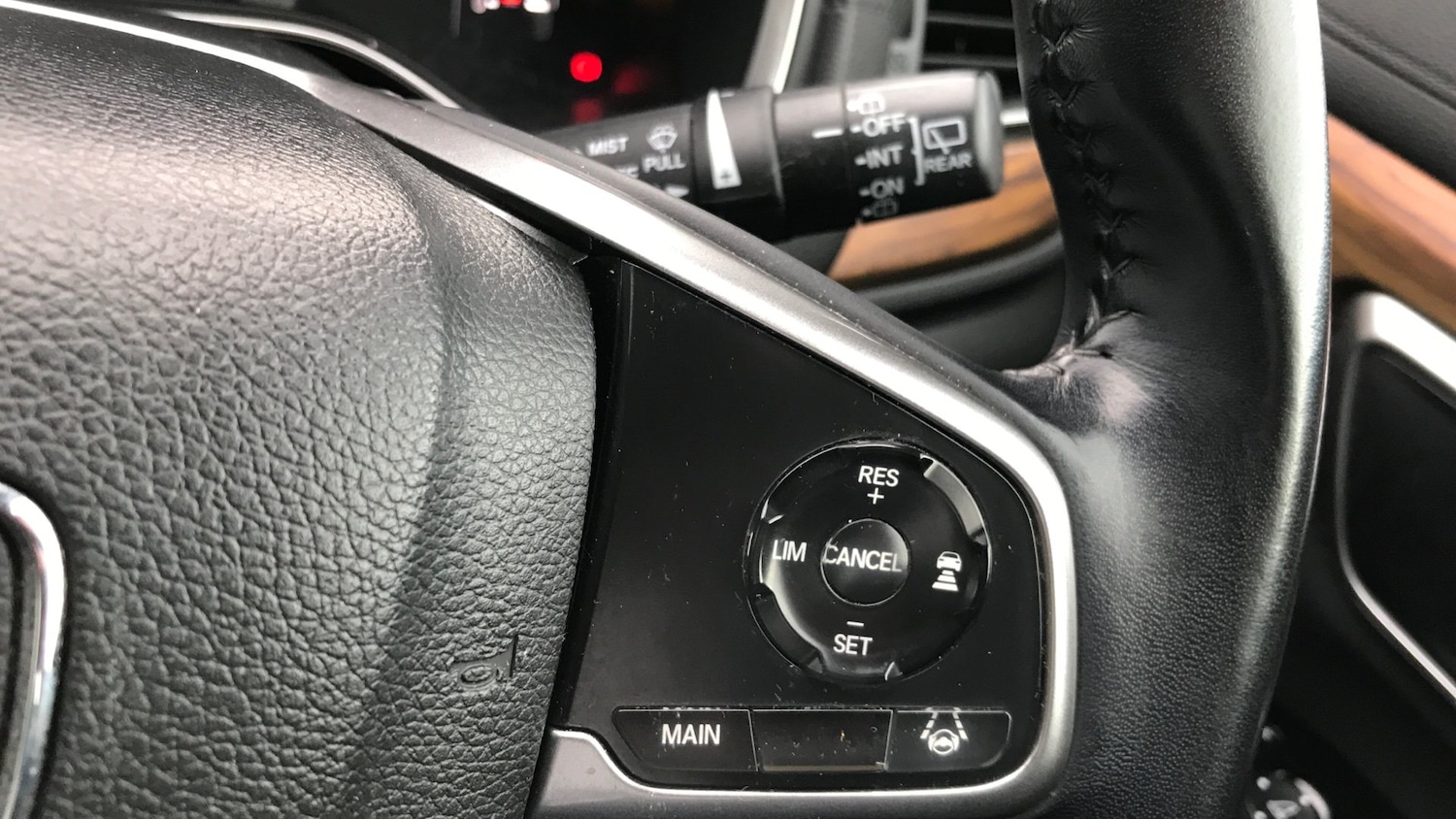 Used Honda CR-V 2018 for sale - 76807024: Photo 14