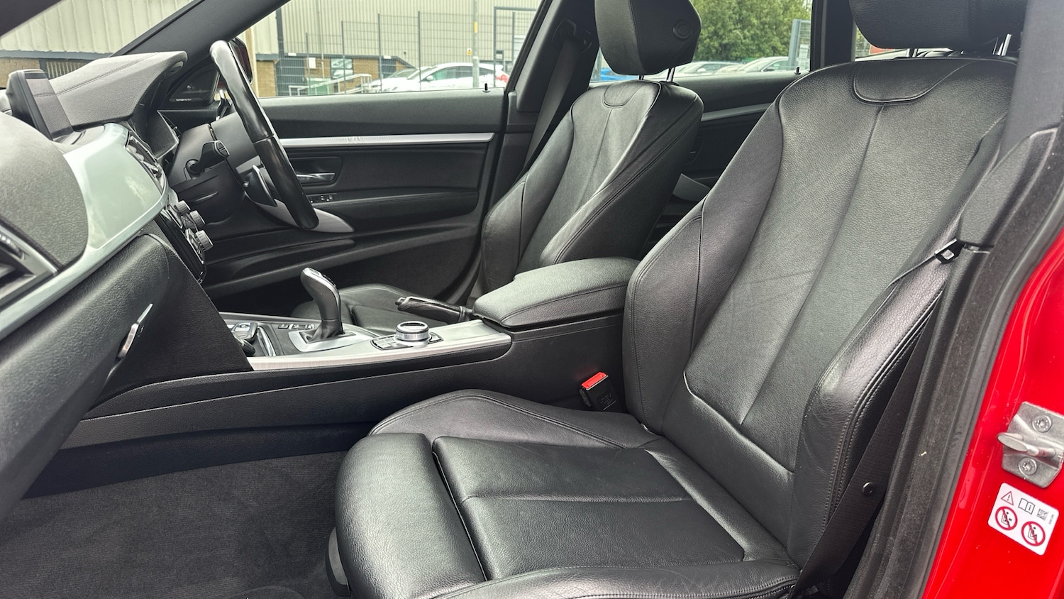 Used BMW 3 Series 2018 for sale - 76079685: Photo 42