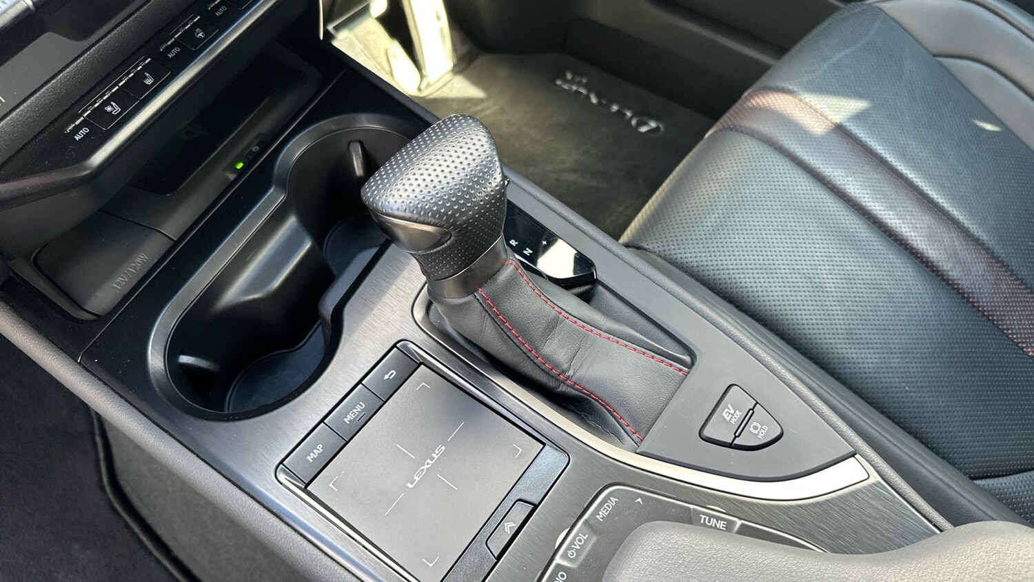 Used Lexus UX 2020 for sale - 76257563: Photo 13