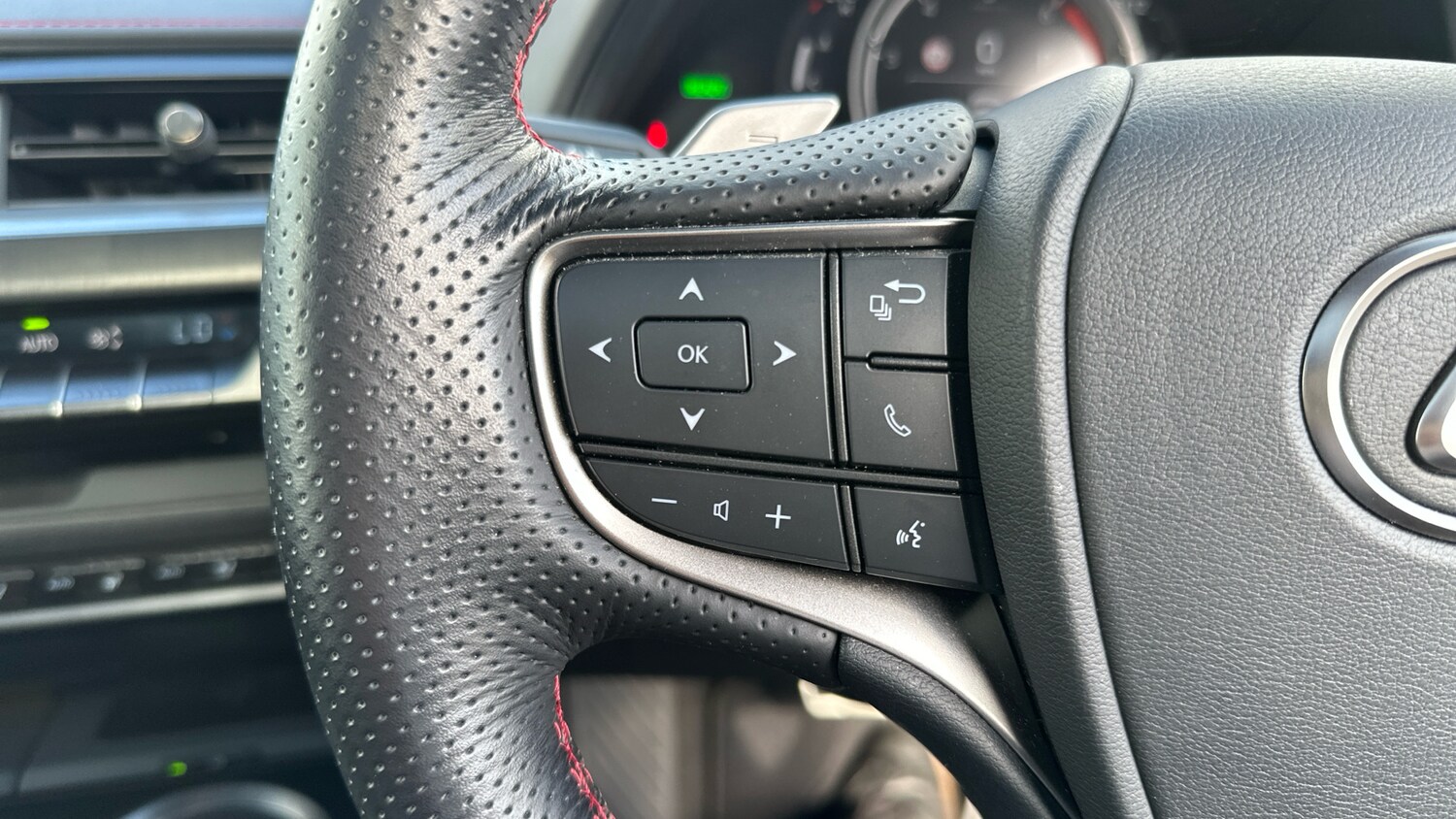 Used Lexus UX 2020 for sale - 76257563: Photo 36