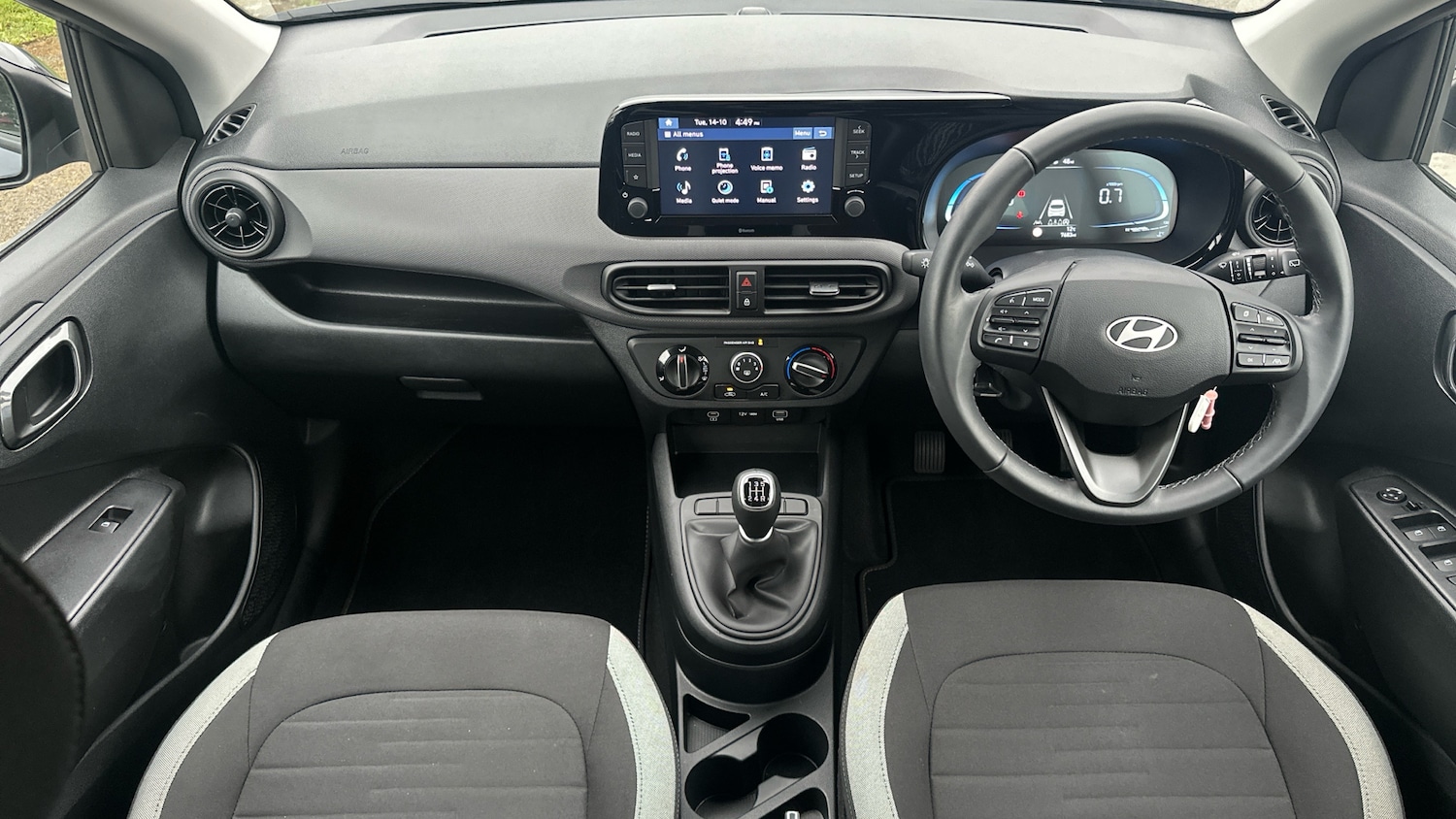 Used Hyundai i10 2024 for sale - 76531000: Photo 10