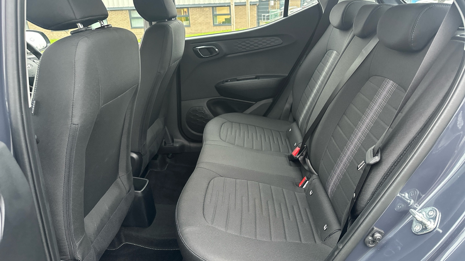 Used Hyundai i10 2024 for sale - 76531000: Photo 16