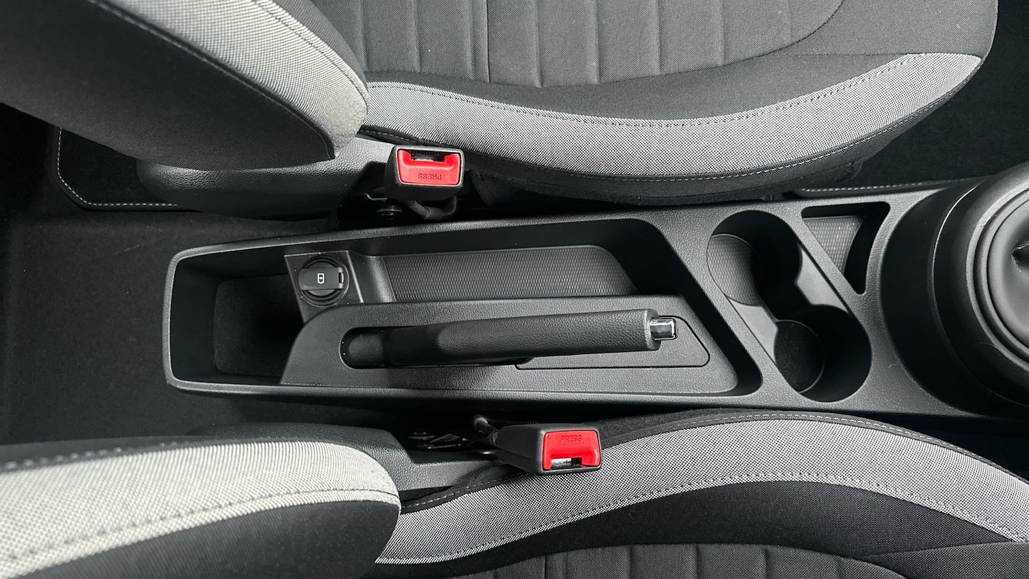 Used Hyundai i10 2024 for sale - 76531000: Photo 40