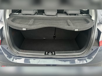 Used Hyundai i10 2024 for sale - 76531000: Photo