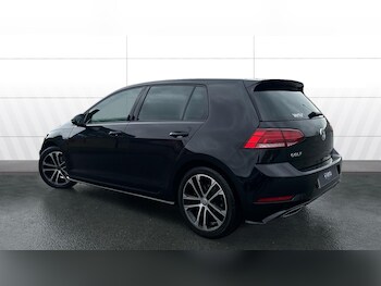 Used Volkswagen Golf 2019 for sale - 76452627: Photo