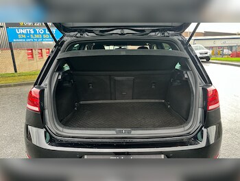 Used Volkswagen Golf 2019 for sale - 76452627: Photo