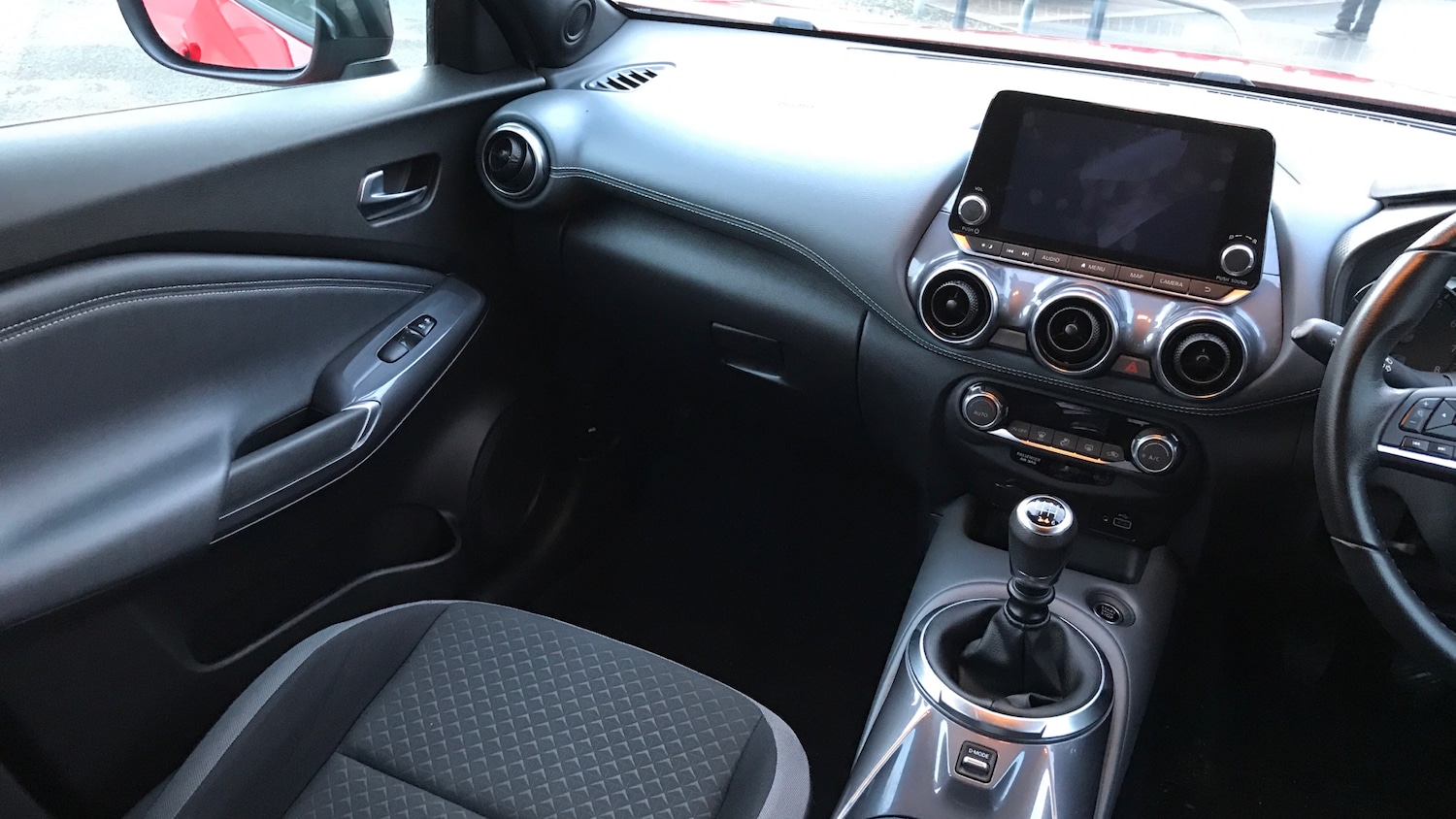 Used Nissan Juke 2022 for sale - 76921200: Photo 14