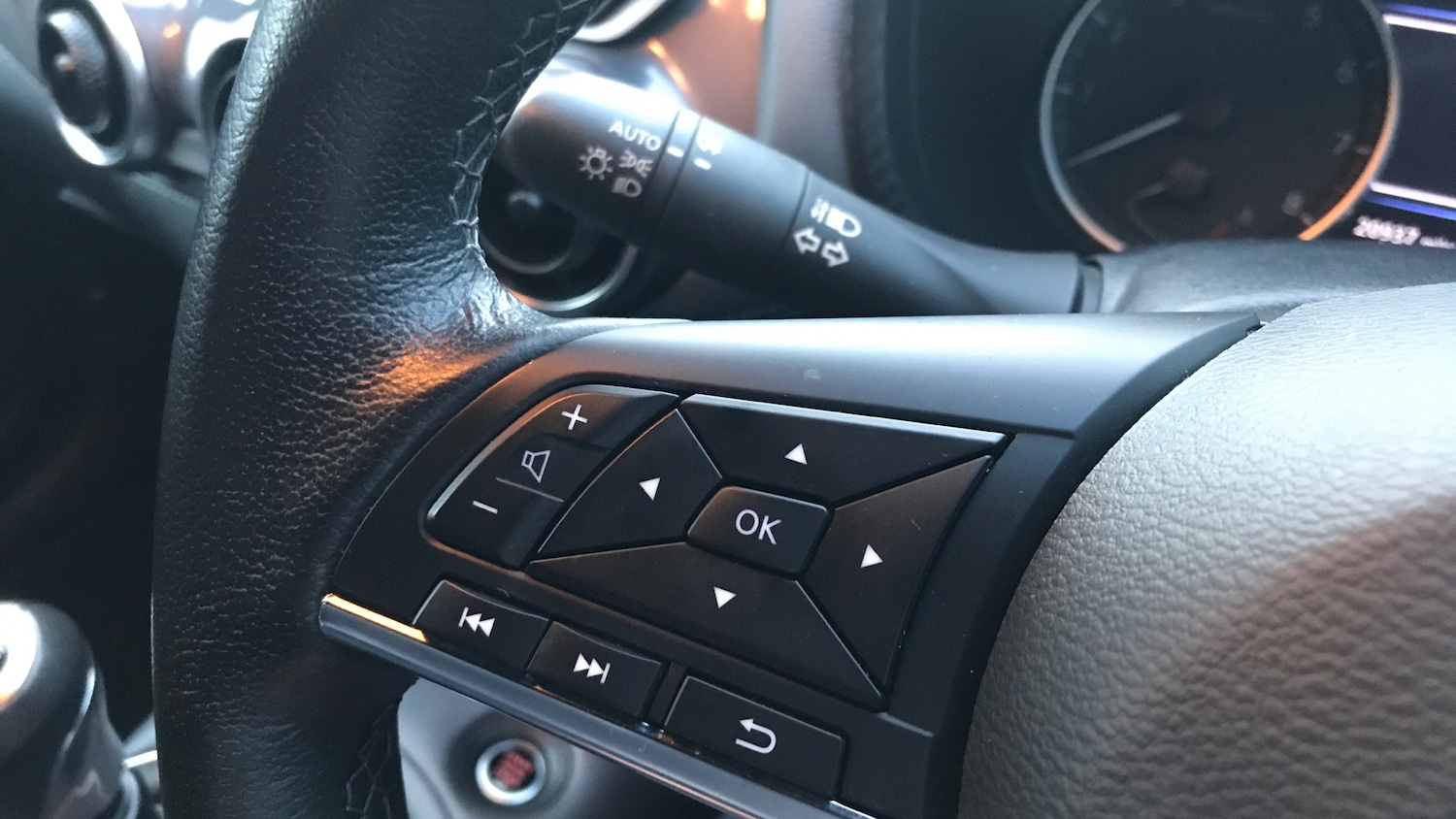 Used Nissan Juke 2022 for sale - 76921200: Photo 36