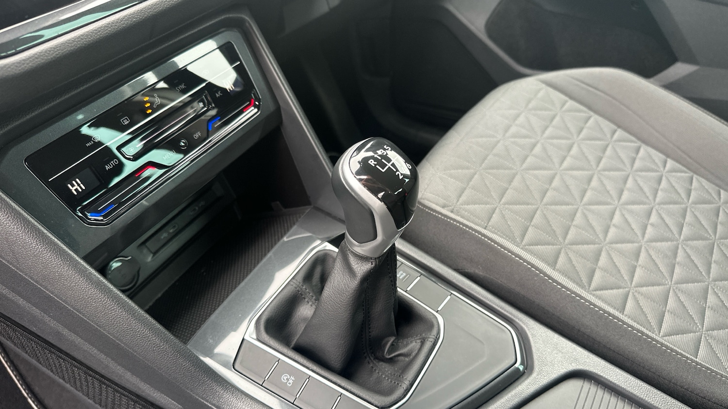 Used Volkswagen Tiguan 2022 for sale - 77584399: Photo 13