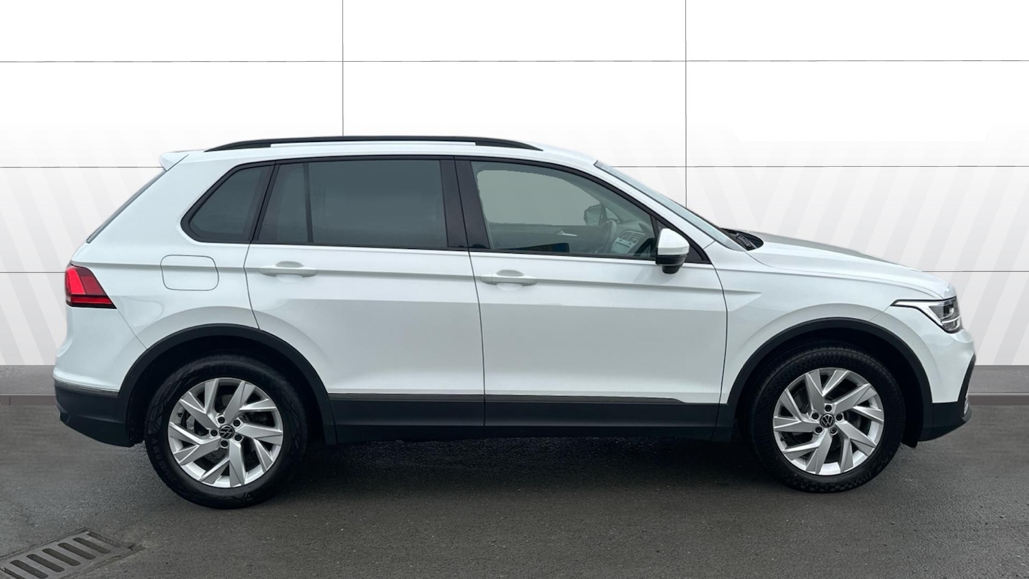 Used Volkswagen Tiguan 2022 for sale - 77584399: Photo 5