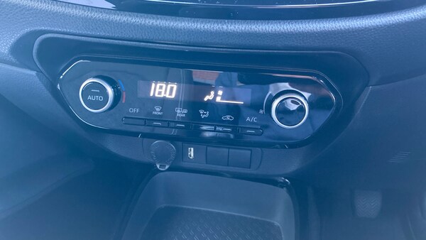 Used Toyota Aygo X 2023 for sale - 76222193: Photo 33