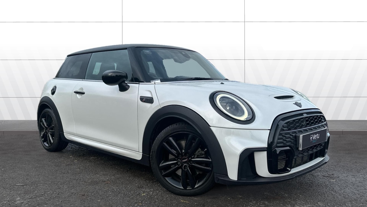 Used MINI Cooper 2023 for sale - 76570912: Photo 1