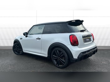 Used MINI Cooper 2023 for sale - 76570912: Photo