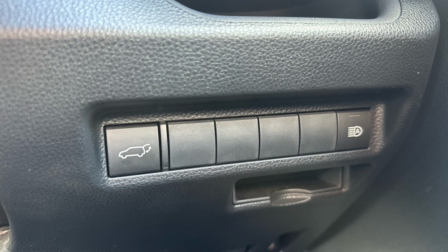 Used Toyota RAV4 2022 for sale - 78175729: Photo 39