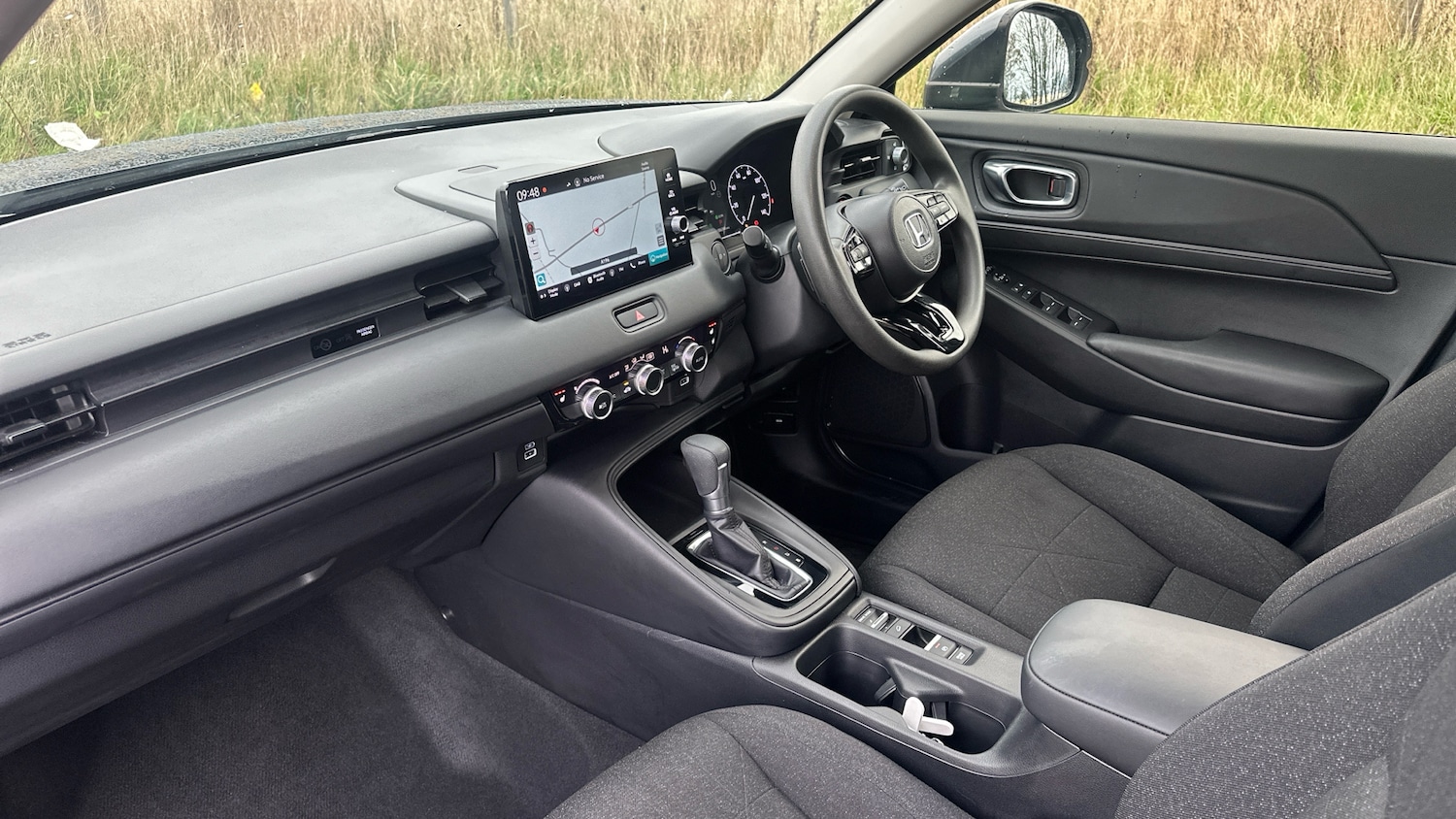 Used Honda HR-V 2024 for sale - 76599851: Photo 2