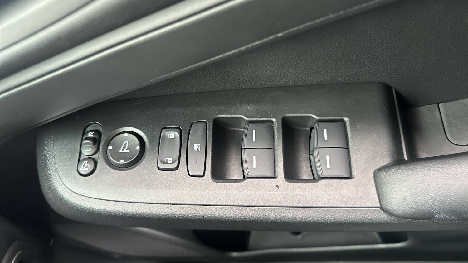 Used Honda HR-V 2024 for sale - 76599851: Photo 39