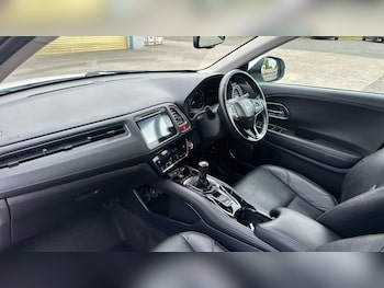 Used Honda HR-V 2018 for sale - 78484122: Photo