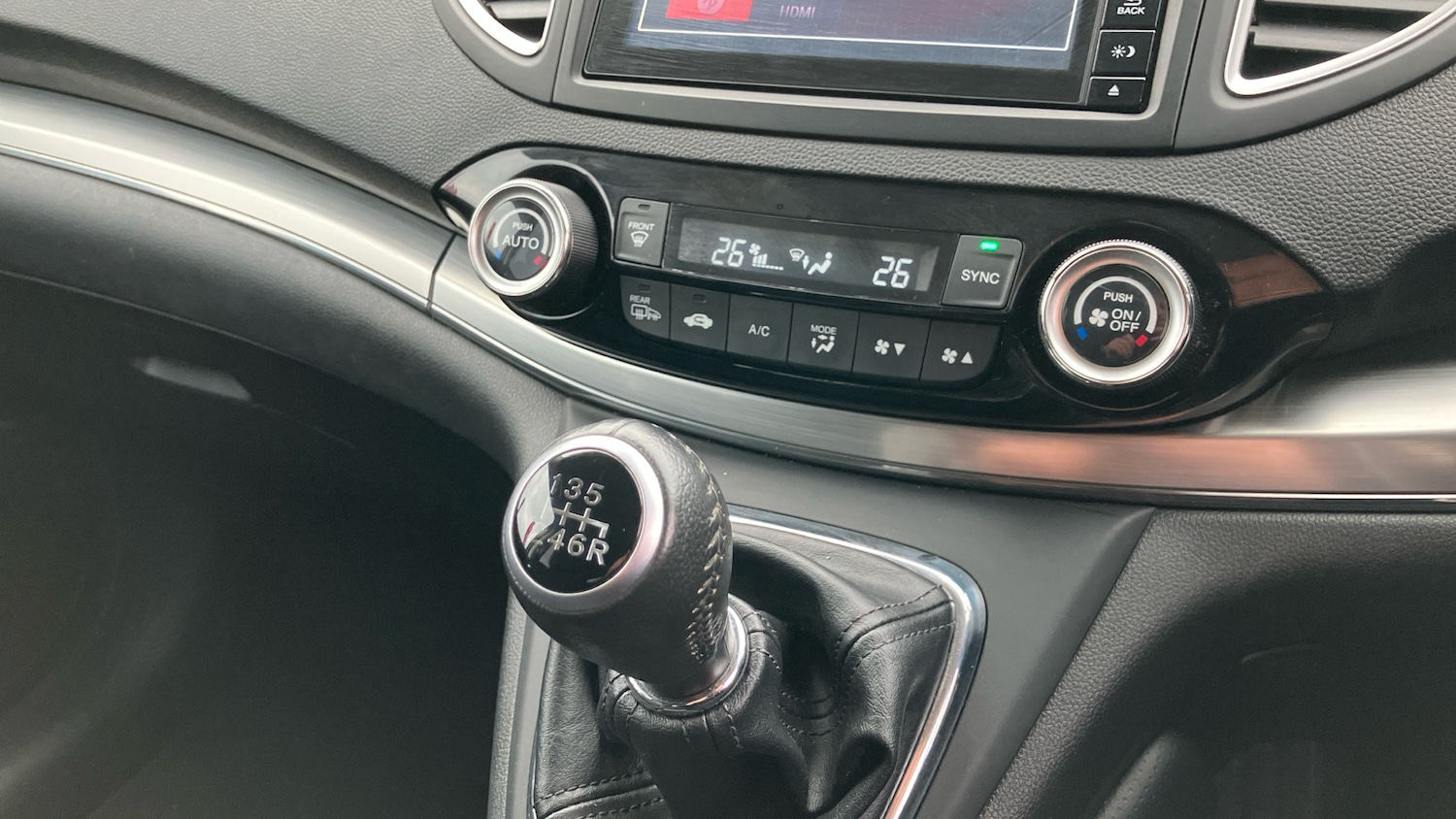 Used Honda CR-V 2018 for sale - 76830533: Photo 18