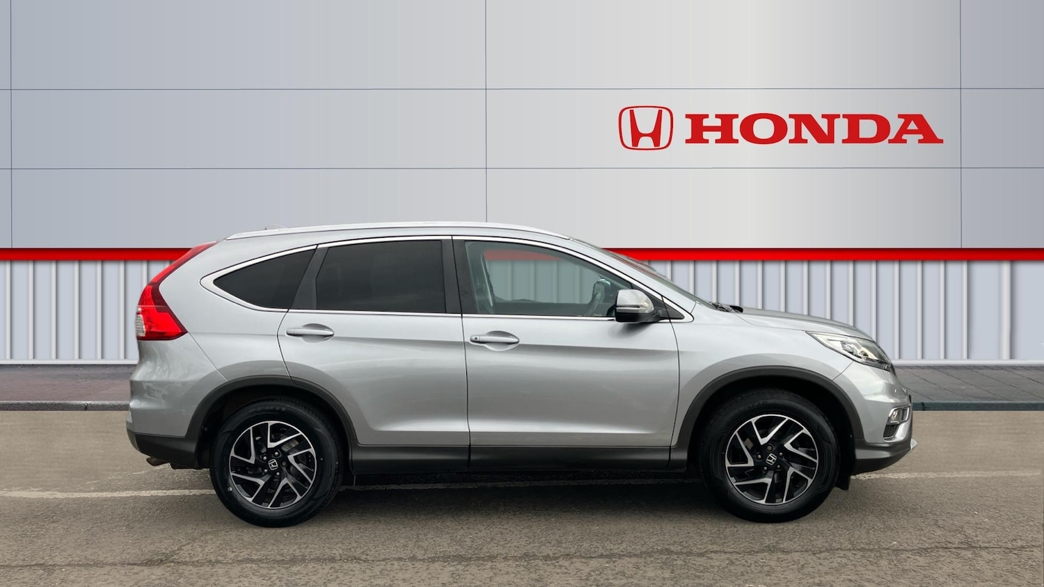 Used Honda CR-V 2018 for sale - 76830533: Photo 5